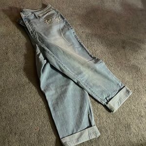 Jennifer Lopez capris